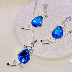 Blue Rose Stone Necklace Set