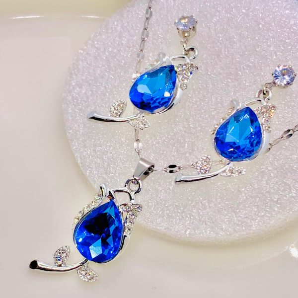 Blue Rose Stone Necklace Set