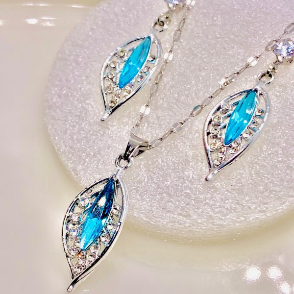 Blue Leaf Stone Necklace Set