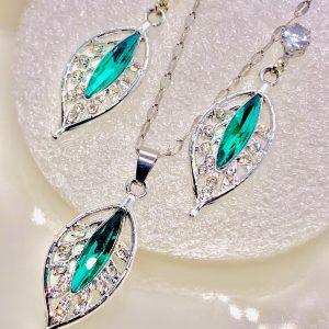 Green Leaf Stone Necklace Set