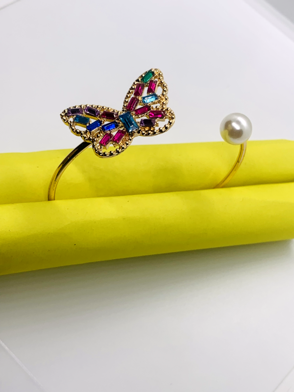 Gloomy Butterfly Bracelet